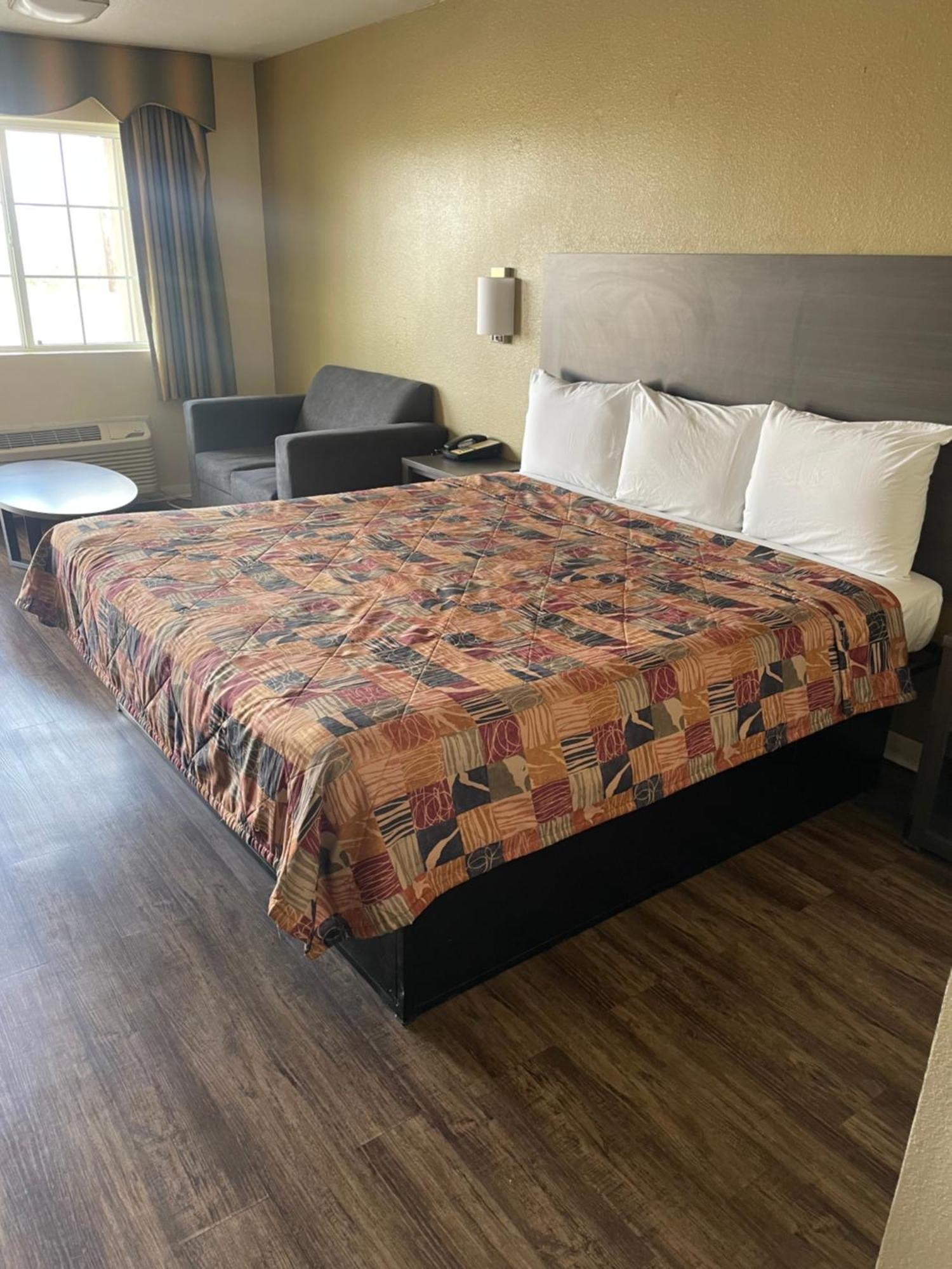 Relax Inn مارلن المظهر الخارجي الصورة